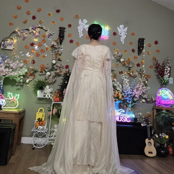 Taylor Swift style long luxury  off white prom peagant dress size 2 era tour - Picture 2 of 8